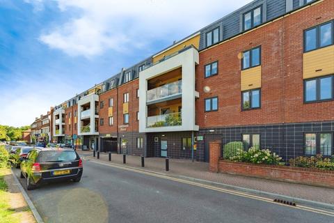 2 bedroom apartment for sale, Moorfield Road, Uxbridge UB9