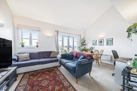 2 bedroom flat for sale, Stockwell Green, Stockwell