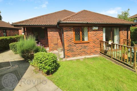2 bedroom semi-detached bungalow for sale, Mulberry Close, Rochdale, OL11