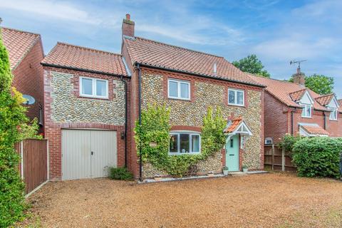 4 bedroom detached house for sale, The Street, Hindolveston