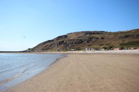 4 bedroom detached house for sale, West Parade, Llandudno LL30