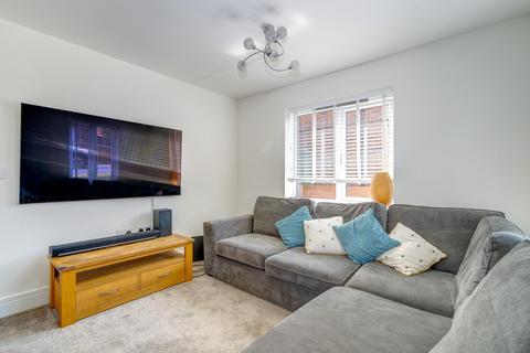 31 Canyon Meadow, Creswell, Worksop, S80 4UQ