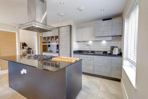 31 Canyon Meadow, Creswell, Worksop, S80 4UQ