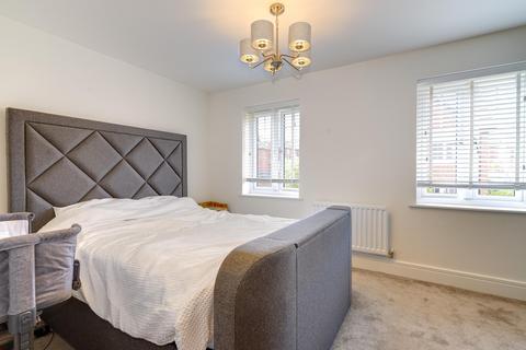 31 Canyon Meadow, Creswell, Worksop, S80 4UQ