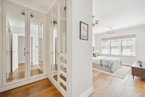 4 bedroom terraced house to rent, Ennismore Gardens, Knightsbridge, London, SW7