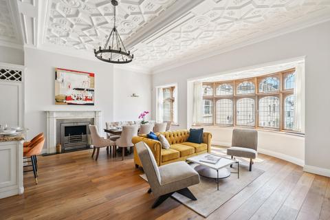 4 bedroom terraced house to rent, Ennismore Gardens, Knightsbridge, London, SW7