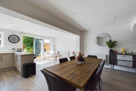 64 Ellingham Road, Hemel Hempstead, HP2 5LJ