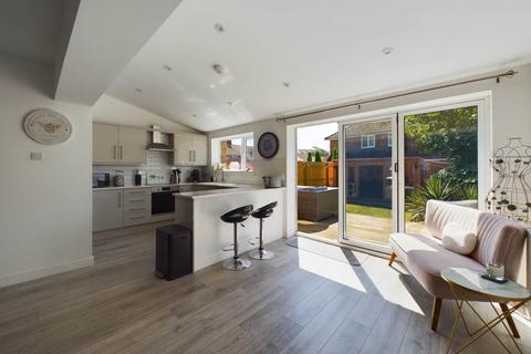 64 Ellingham Road, Hemel Hempstead, HP2 5LJ