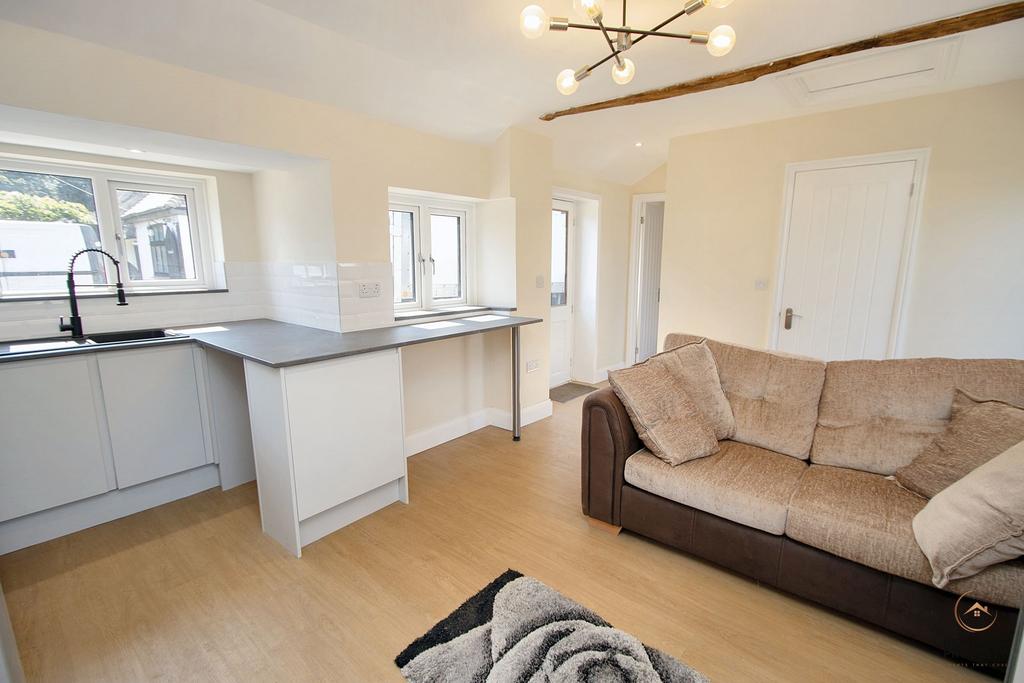 Kitchen/Living area