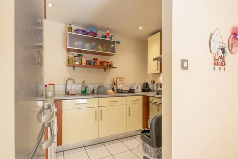 2 bedroom flat for sale, Western Road, Leicester LE3