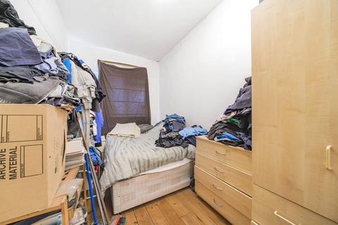 1 bedroom flat for sale, Hanley Road, Stroud Green, London, N4