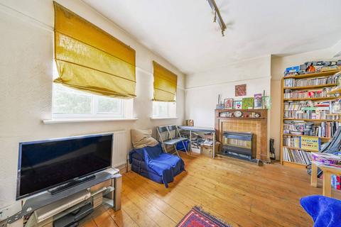 1 bedroom flat for sale, Hanley Road, Stroud Green, London, N4