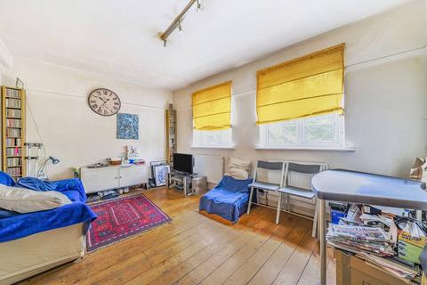 1 bedroom flat for sale, Hanley Road, Stroud Green, London, N4