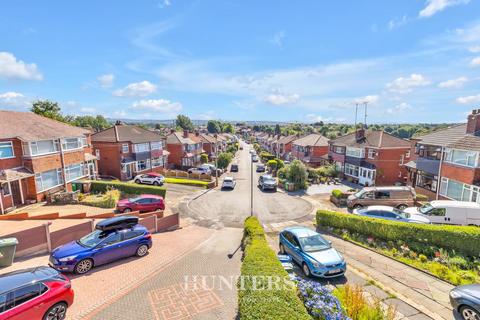 3 bedroom semi-detached house for sale, Towncroft Avenue, Middleton M24