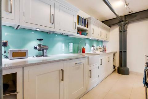 2 bedroom flat for sale, Wapping High Street, Wapping, London, E1W