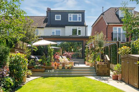 36 Cedar Road, Watford, WD19 4QW
