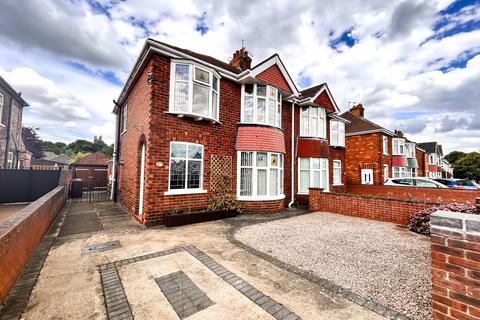 3 bedroom semi-detached house for sale, Lloyds Avenue , DN17