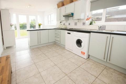 3 bedroom bungalow for sale, Swan Lane, Wickford, Essex, SS11