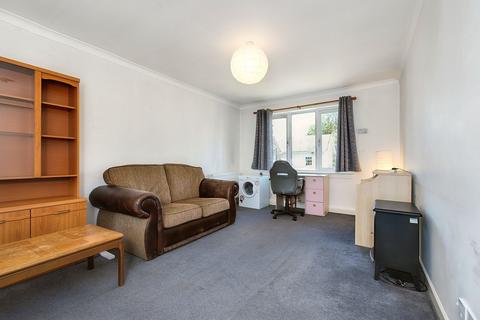 1 bedroom flat for sale, Abbey Court, St Andrews, KY16