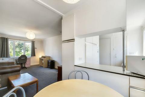 1 bedroom flat for sale, Abbey Court, St Andrews, KY16