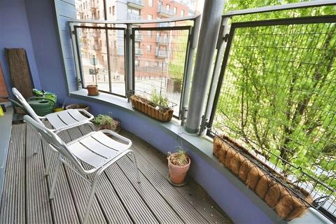 2 bedroom flat for sale, City Gate 1, 1 Blantyre Street, Manchester, Greater Manchester, M15