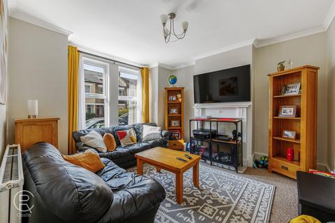 89 Framfield Road, London, W7 1NQ