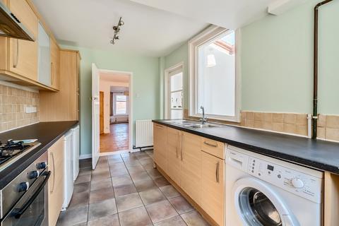 9 Howards Grove, Shirley, Southampton, SO15 5PR