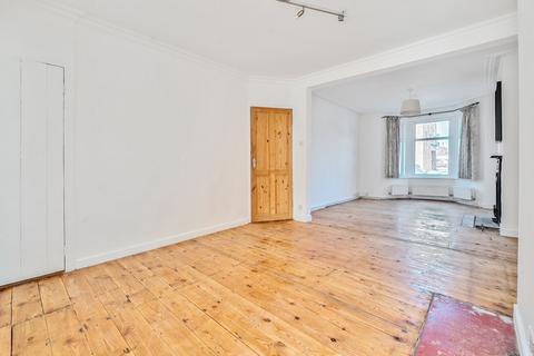 9 Howards Grove, Shirley, Southampton, SO15 5PR