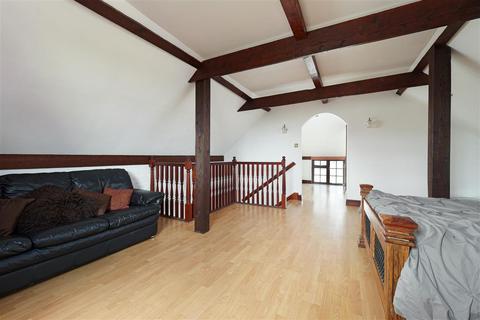 4 bedroom semi-detached house for sale, Brewery House, New Street, Ash