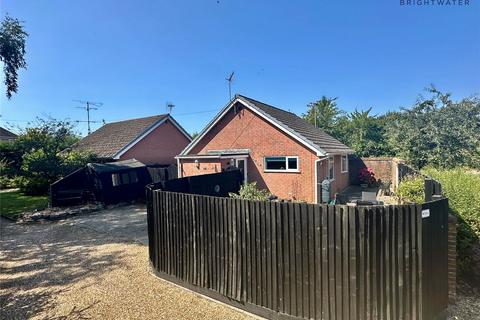 2 bedroom bungalow for sale, Parsonage Barn Lane, Ringwood, Hampshire, BH24