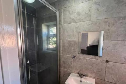 undefined, Connaught Road,  Reading,  RG30