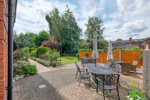 2 bedroom retirement property for sale, Brook Court, Burcot Lane, Bromsgrove, B60 1AD