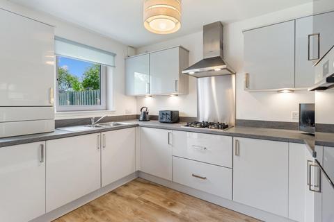 33 Castlegate Avenue, Dumbarton, G82 1AL