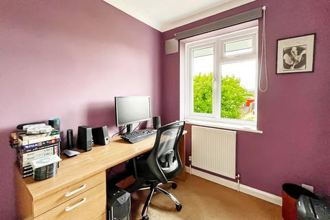119 Ardingly Drive, Goring By Sea, Worthing, BN12 4TW
