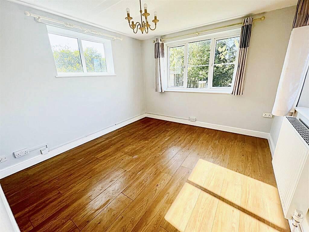 Station Road, Goudhurst, Kent TN17 4 bed semidetached house to rent