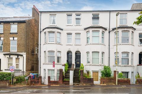 2 bedroom flat for sale, Queens Road, Aldershot