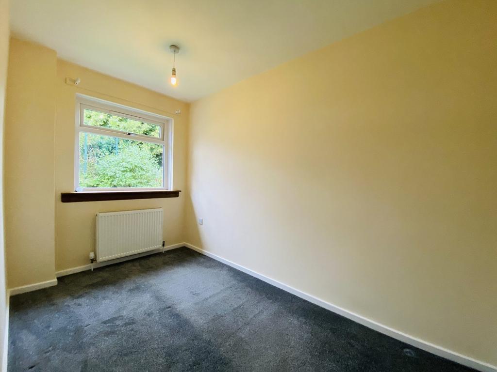 29 Woodley Court, Cargenbridge, DG2 8 PH - Braidwoo