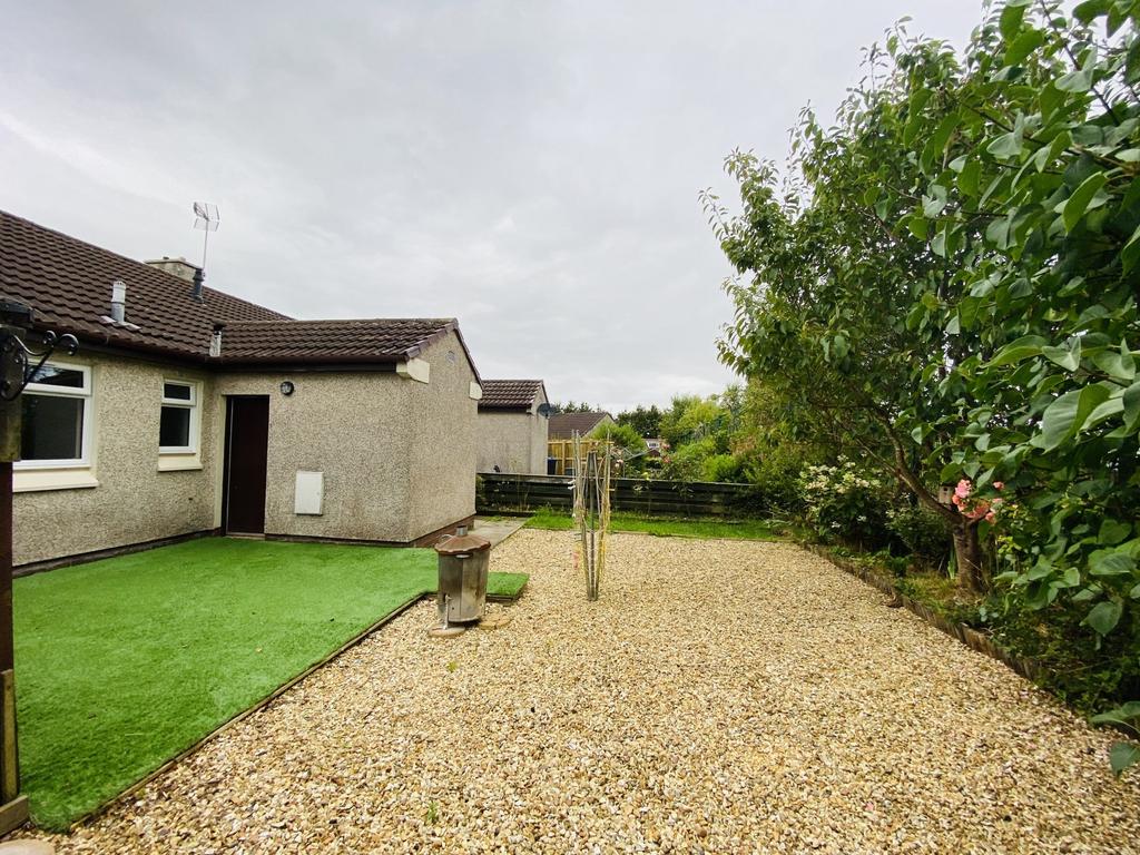 29 Woodley Court, Cargenbridge, DG2 8 PH - Braidwoo