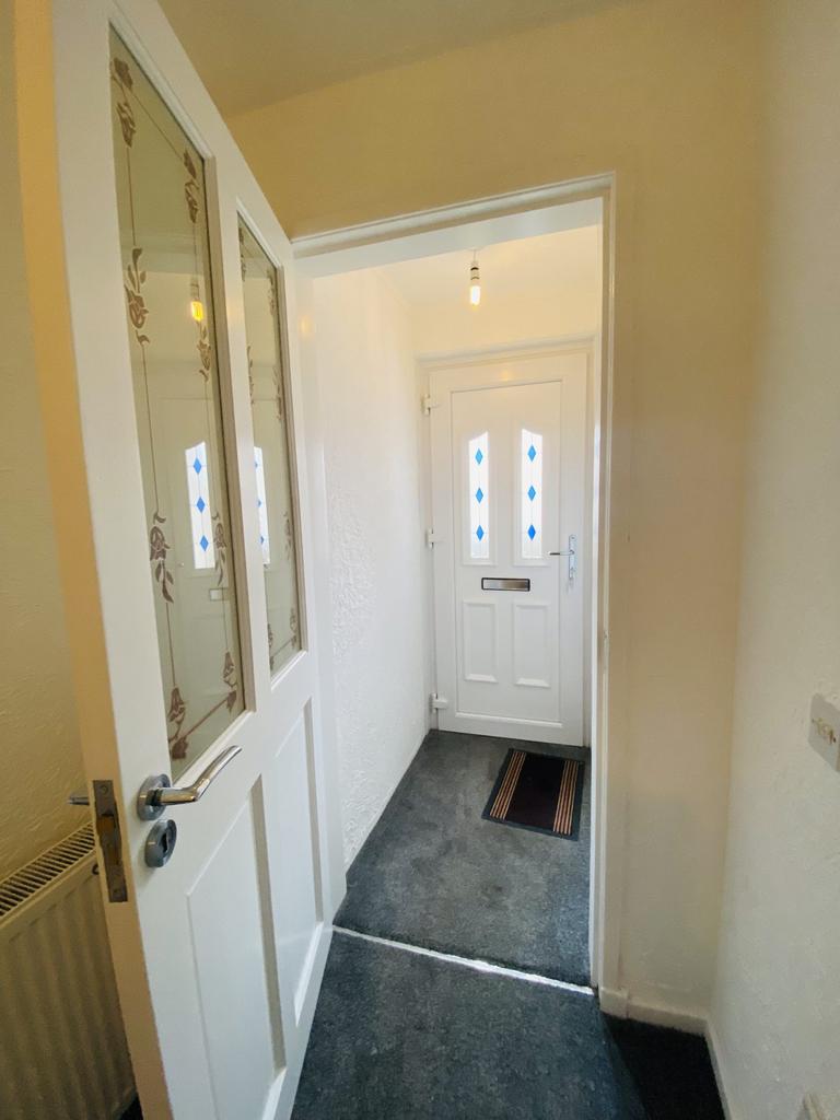 29 Woodley Court, Cargenbridge, DG2 8 PH - Braidwoo