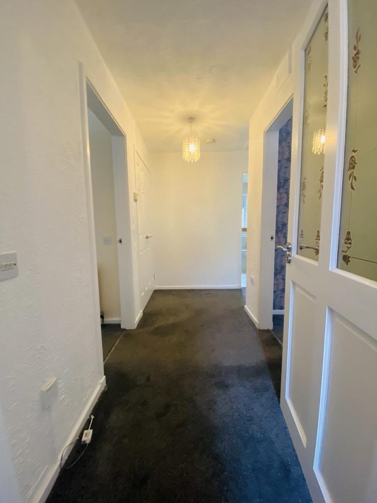 29 Woodley Court, Cargenbridge, DG2 8 PH - Braidwoo