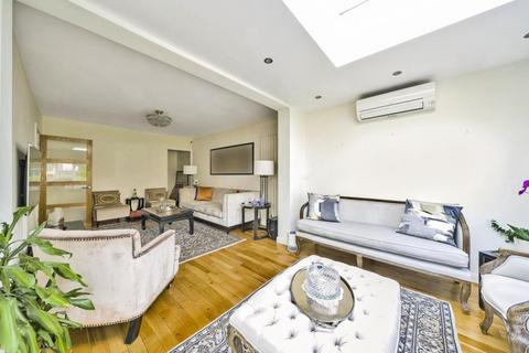 4 bedroom semi-detached house for sale, Hillside Gardens, Kenton, HA3 9UW