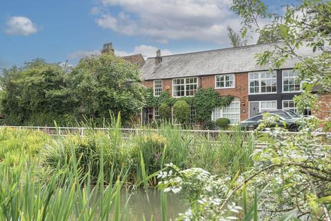 3 bedroom cottage for sale, The Green, Wingrave