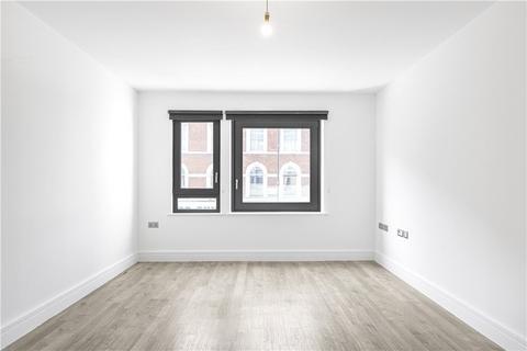 Flat 3, 11 Ashwin Street, London, E8 3DL