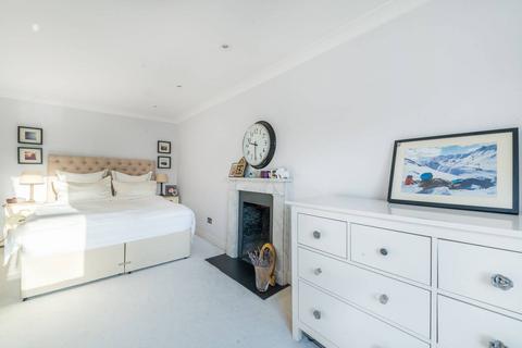 40e Queens Gardens, London, W2 3AA