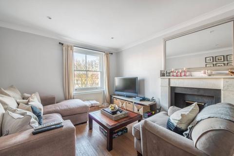 40e Queens Gardens, London, W2 3AA