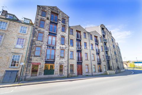 2 bedroom flat for sale, St. Georges Quay, Lancaster LA1