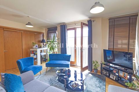 2 bedroom flat for sale, St. Georges Quay, Lancaster LA1