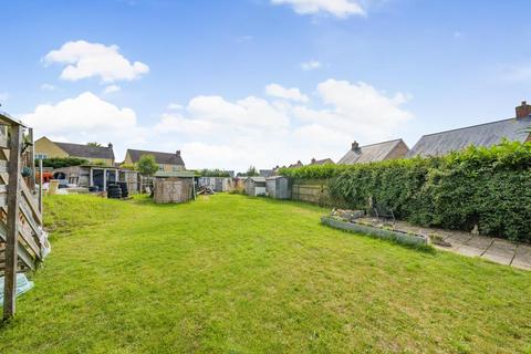 3 bedroom semi-detached house for sale, Chipping Norton,  Oxfordshire,  OX7