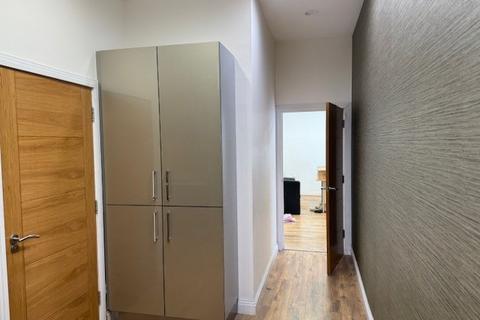 Apartment 5, 5 Ferry Lane, Brentford, TW8 0AT