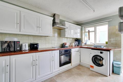 5 Blake Crescent, Swindon, SN3 4LR